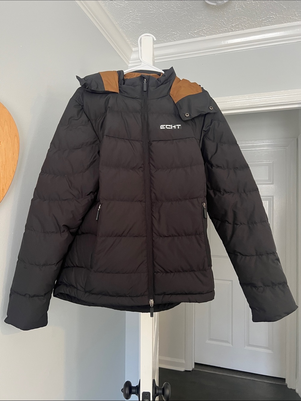 Echt essentia women’s jacket . Super warm